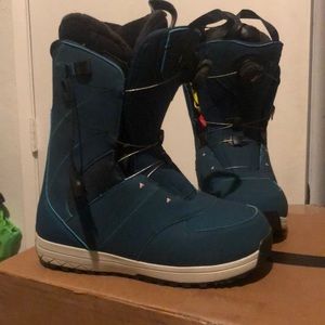 Salomon Ivy Snowboarding Boots 🏂💚💙